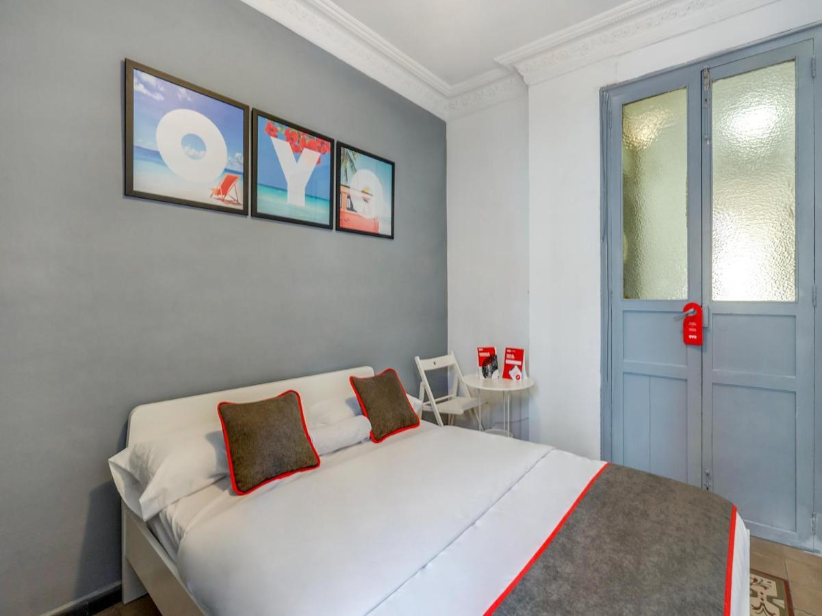 Oyo Ruzafa Guesthouse Valenza Esterno foto