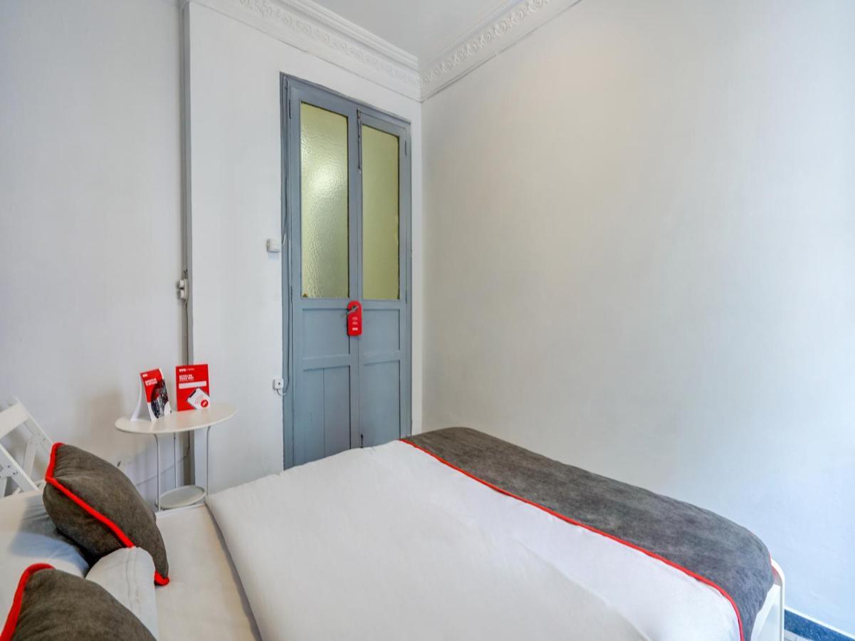 Oyo Ruzafa Guesthouse Valenza Esterno foto
